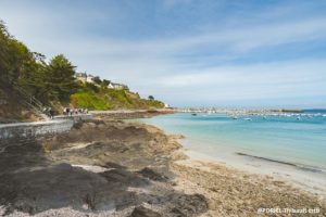 le port d'Armor et son eau couleur émeraude proche du petit camping Mirabel